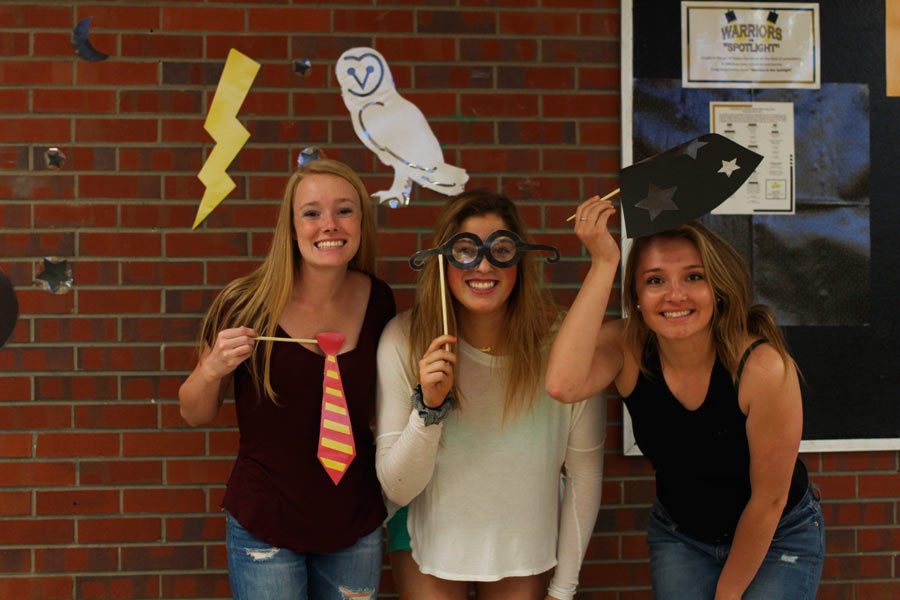 Arapahoe+High+Schools+Warrior+Week+Carnival+--+Photo+Booth+Pictures